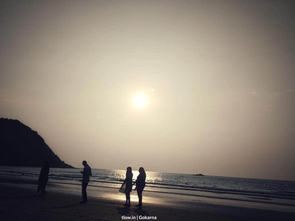 Couples chilling at Kudle beach