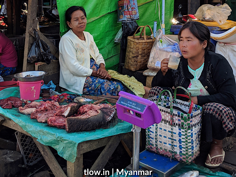 Street meat vendor in tamu