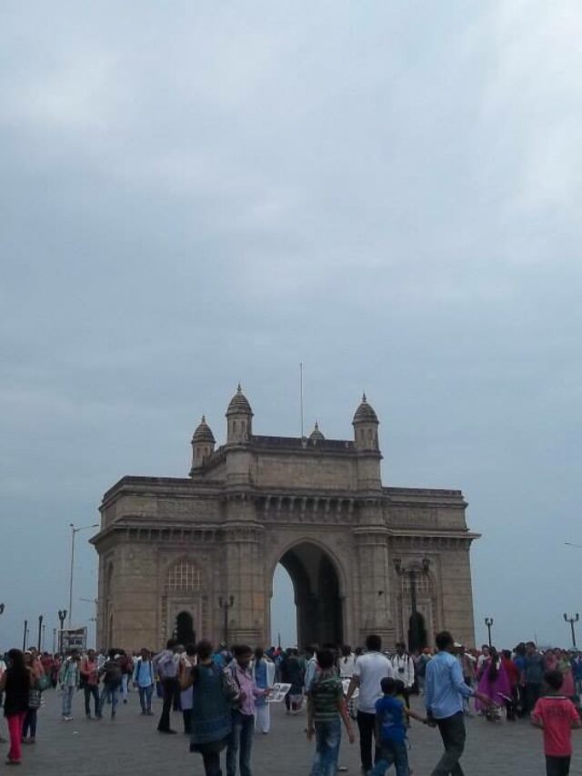 15 must visit historical places in Mumbai