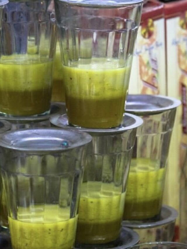 15 Must try street food in Varanasi, Uttar Pradesh